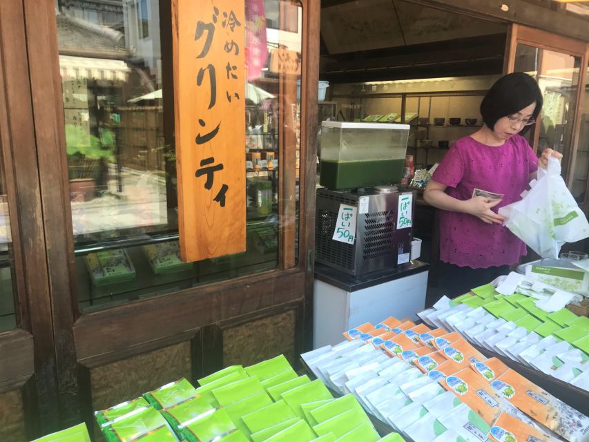 Uji: Green Tea Tour With Byodoin and Koshoji Temple Visits - Common questions