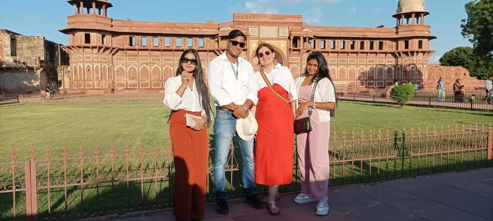 Delhi : Four Days Luxury Delhi, Agra ,Jaipur Tour - Common questions