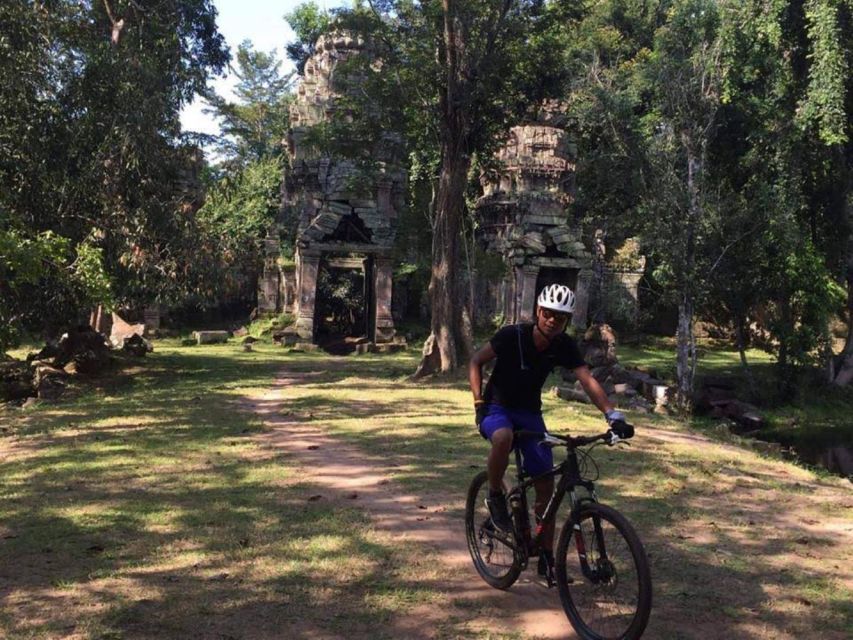 Angkor Cycling Tour - Just The Basics