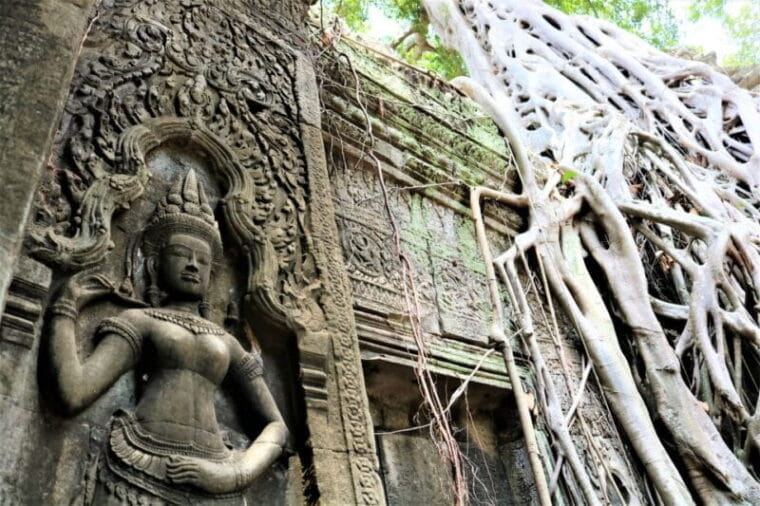 Angkor Wat Sunrise and Tonle Sap Lake 1.5 Days