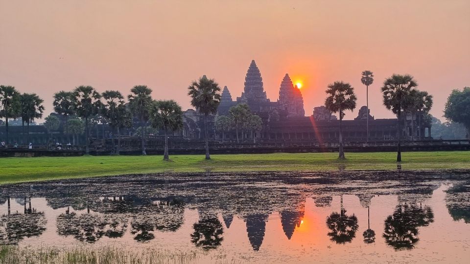 Angkor Wat Sunrise & Highlight Temples Private Guided Tour - Just The Basics