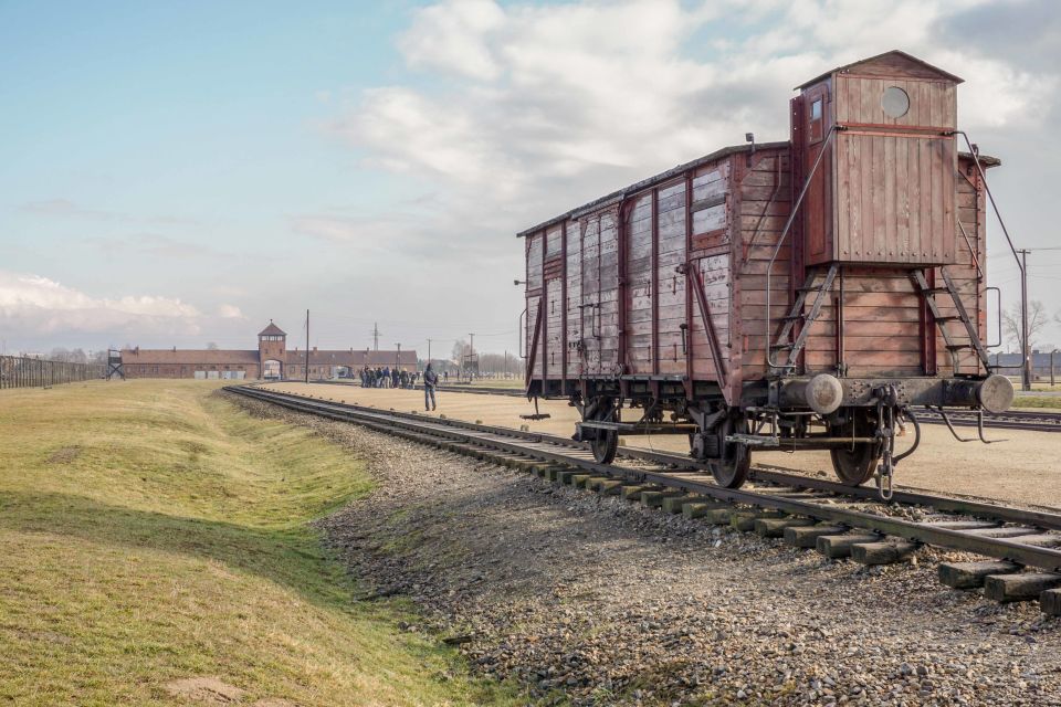 Auschwitz-Birkenau: Skip-the-Line Ticket and Guided Tour - Just The Basics