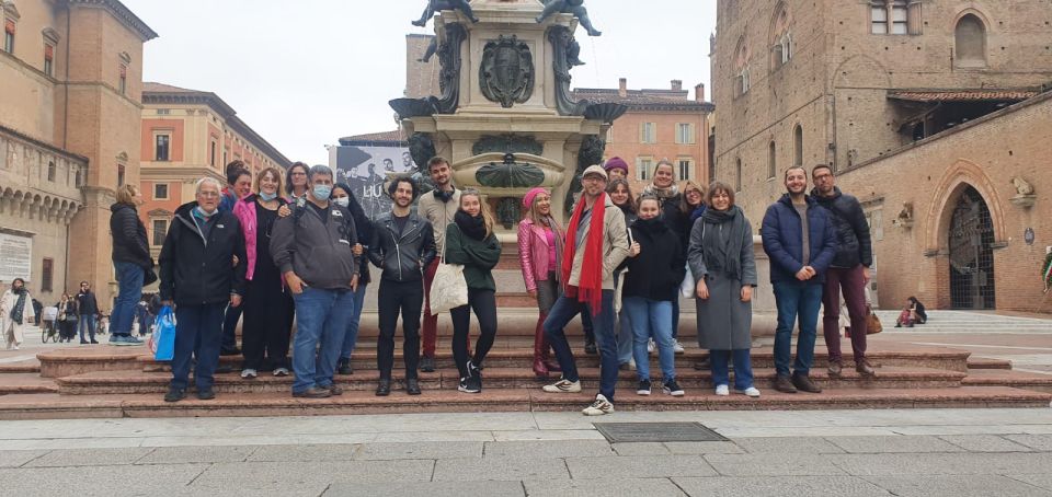 Bologna: Private Guided Walking Tour in German - Just The Basics