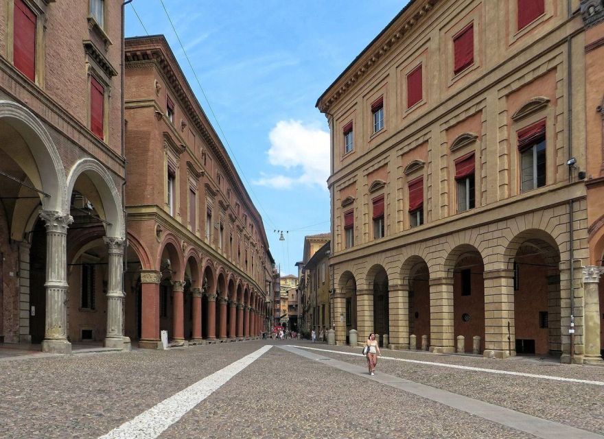 Bologna Private Walk Tour - Just The Basics