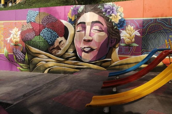 City Tour and Grafitour Comuna 13 - Just The Basics