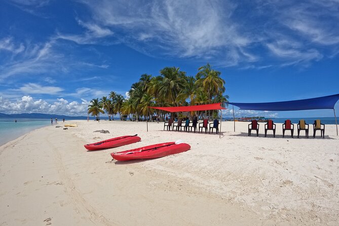 Day Tour in San Blas 4 Islands Umbrella Kayak Towels Etc. - Just The Basics