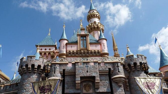 Disneyland or Disneysea 1-Day Admission Ticket From Tokyo (Mar ) - Key Points