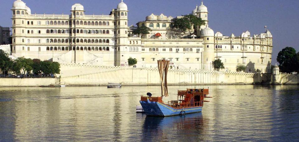 From Delhi: 6-Day Golden Triangle With Udaipur Luxury Tour - Tour Overview