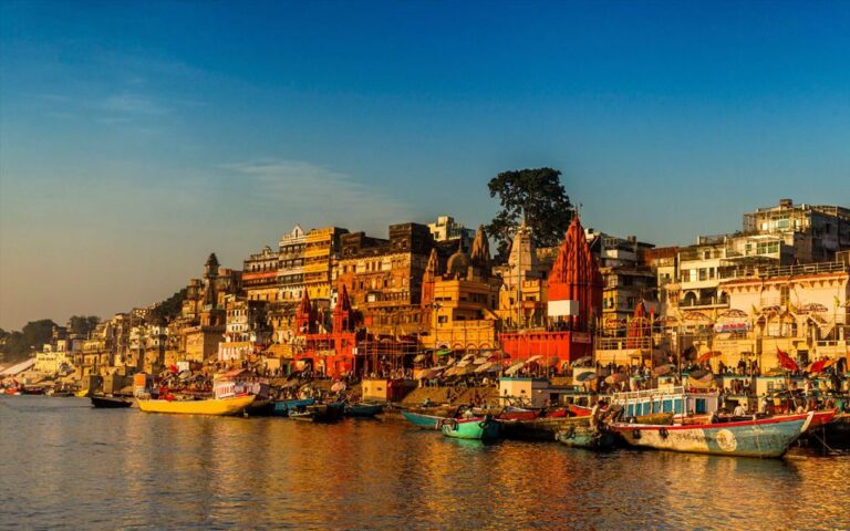 From Delhi: 7-Day Private Golden Triangle Trip to Varanasi
