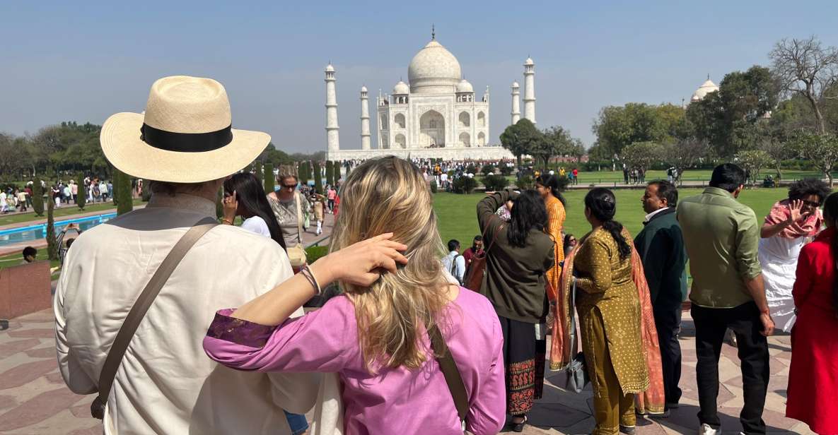 From Delhi: Taj Mahal and Agra Overnight Tour By Car - Just The Basics