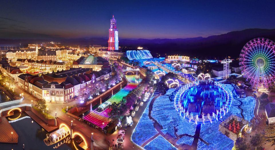 Fukuoka: Huis Ten Bosch Theme Park Ticket With Transfers - Key Points