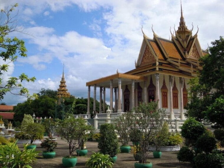 Full Day Phnom Penh Private Tour