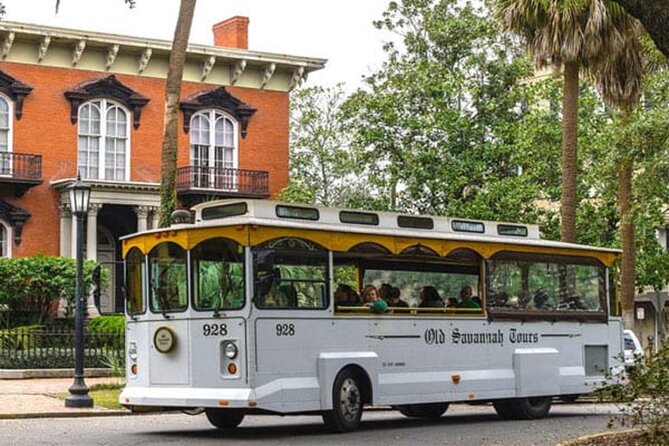 Hop-On Hop-Off Sightseeing Trolley Tour of Savannah - Key Points