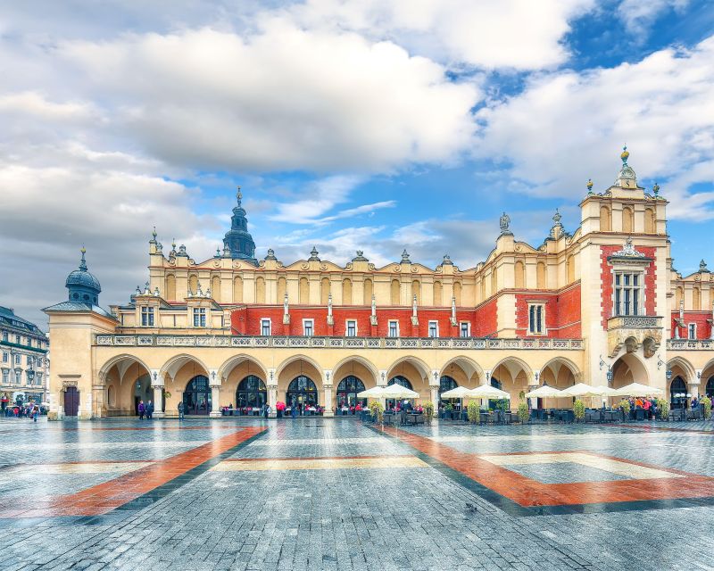 Krakow: Capture the Most Photogenic Spots With a Local - Just The Basics