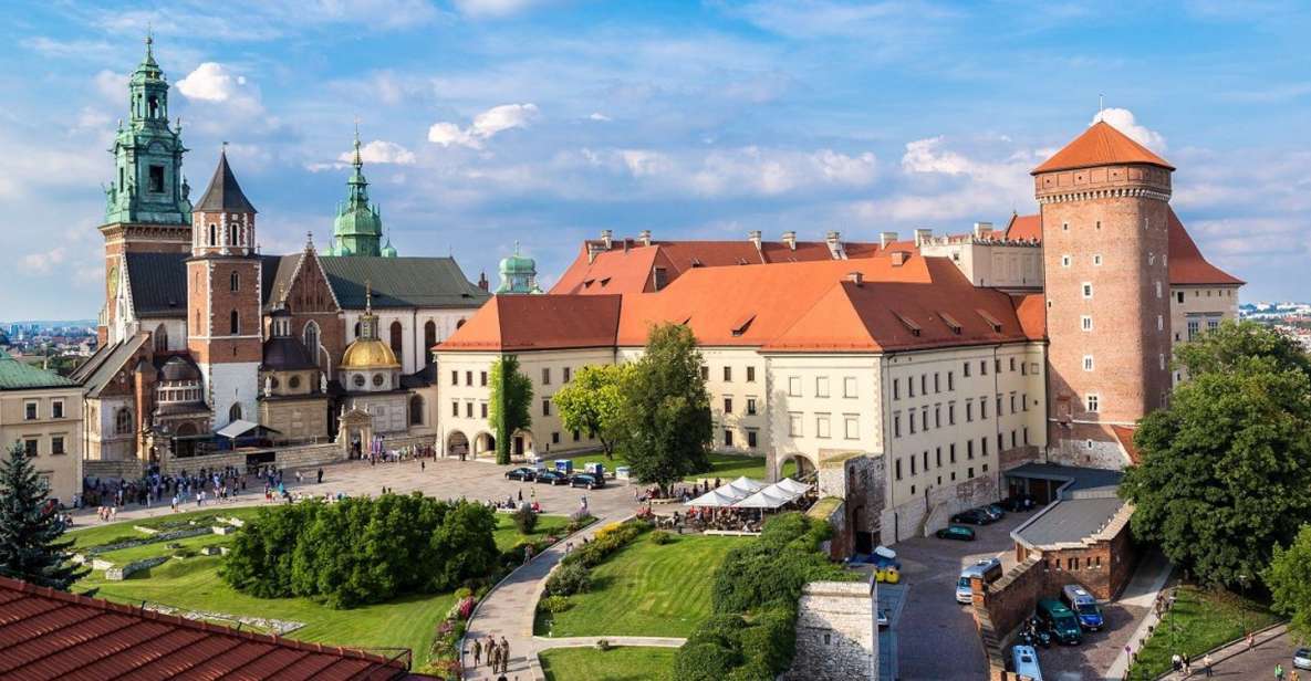 Krakow: Old Town Golf Cart Walk and Wawel Castle Guided Tour - Just The Basics
