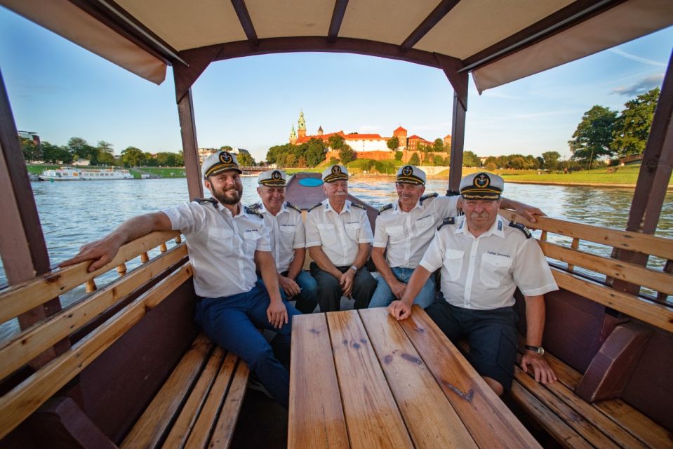 Krakow: Traditional Sightseeing Gondola on the Vistula River - Just The Basics