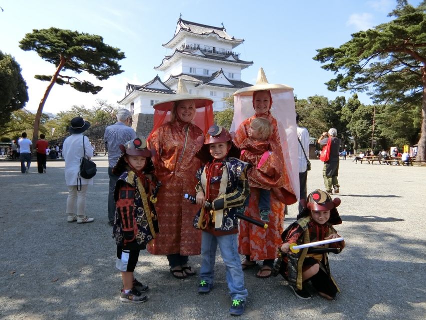 Odawara: Odawara Castle and Town Guided Discovery Tour - Key Points