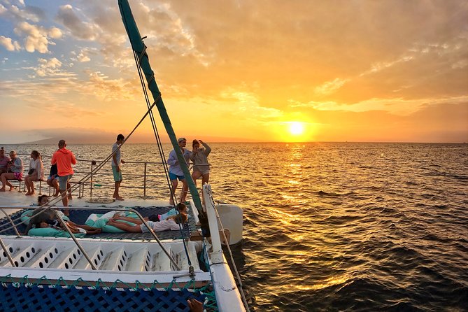 Original Sunset Cruise With Open Bar From Ka'Anapali Beach - Key Points