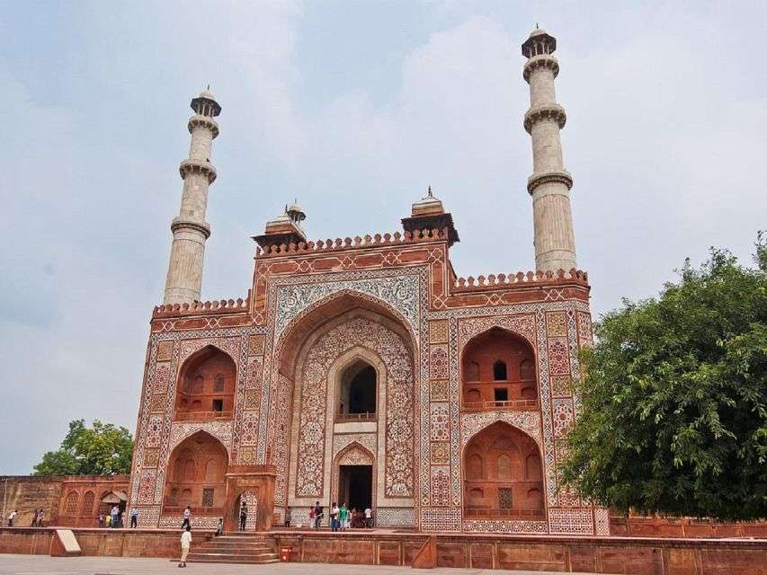Overnight Agra Tour From Hyderabad With Return Flight - Just The Basics