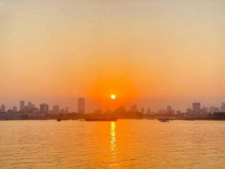 Phnom Penh Full Day Tour Including Sunset Mekong River Boat