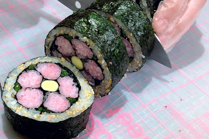 Private Adorable Sushi Roll Art Class in Kyoto - Key Points