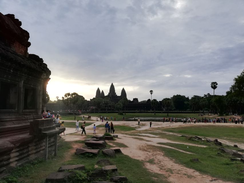 Private Angkor Wat Temple Tour - Just The Basics