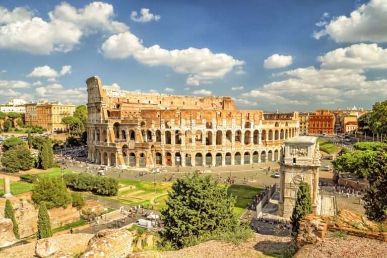 Rome: Colosseum and Forum Private Guided Tour
