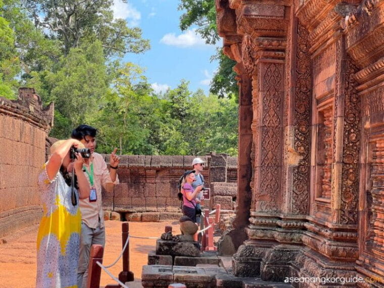 Siem Reap: 2-Day Angkor Wat and Banteay Srei Temple Tour