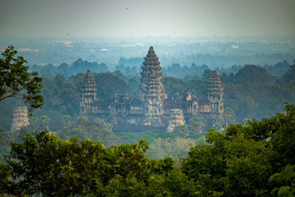 Siem Reap: Angkor Wat Sunrise Private Tour - Just The Basics