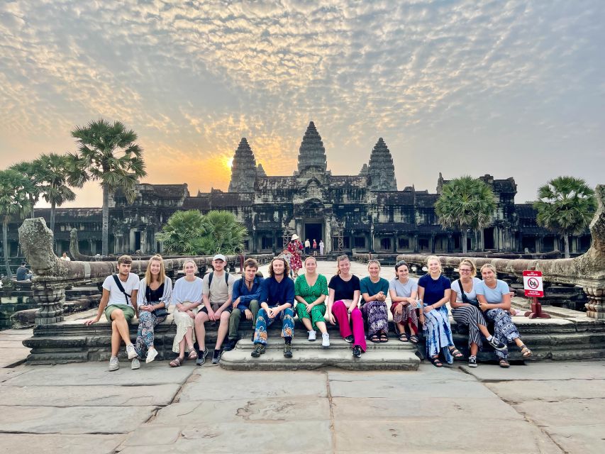 Siem Reap: Angkor Wat Sunrise Small Group Tour & Breakfast - Just The Basics