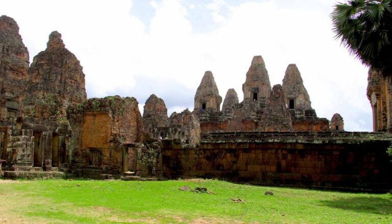 Siem Reap: Big Tour With Banteay Srei Temple by Mini Van