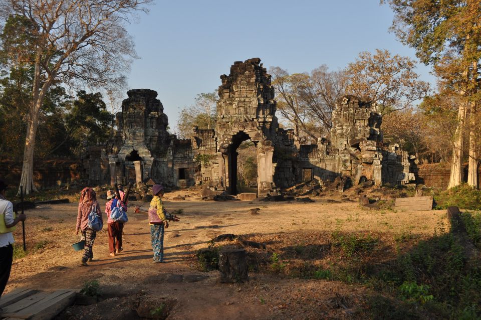 Siem Reap: Big Tour With Banteay Srei Temple by Only Car - Just The Basics