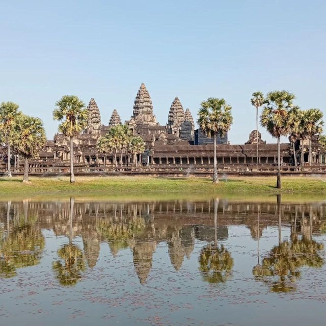 Siem Reap: Visit Angkor With a Spanish-Speaking Guide - Just The Basics