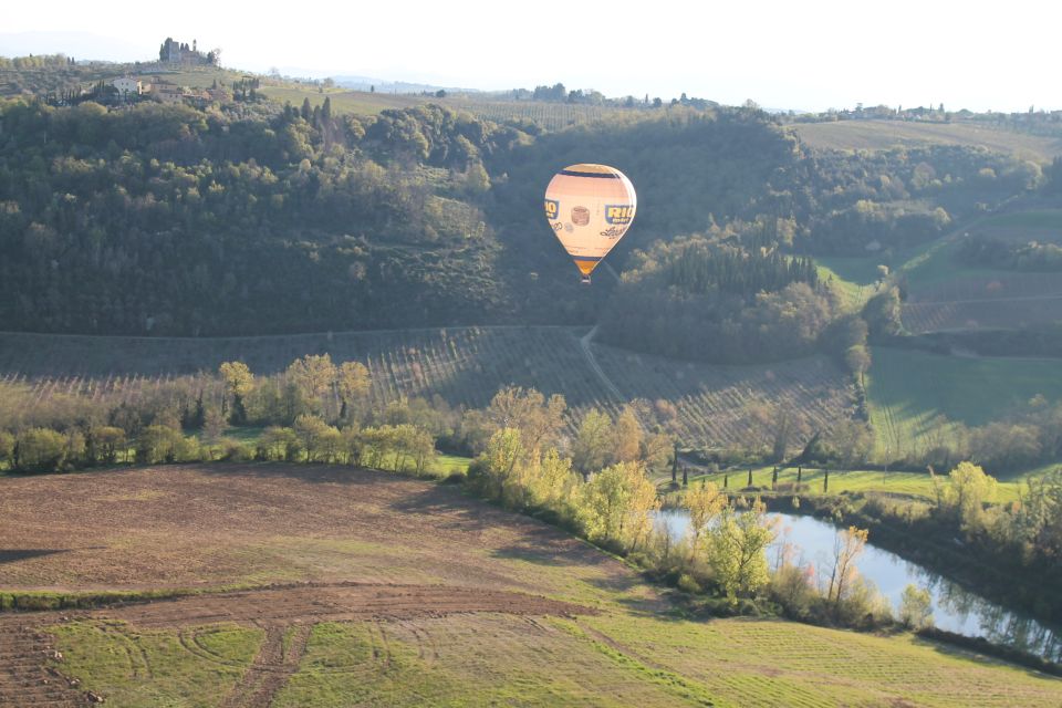 Siena: Balloon Flight Over Tuscany With a Glass of Wine - Just The Basics