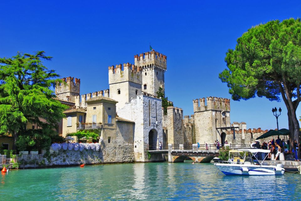 Sirmione: Walking and Speedboat Tour - Just The Basics