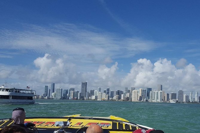 Speedboat Sightseeing Tour of Miami - Key Points