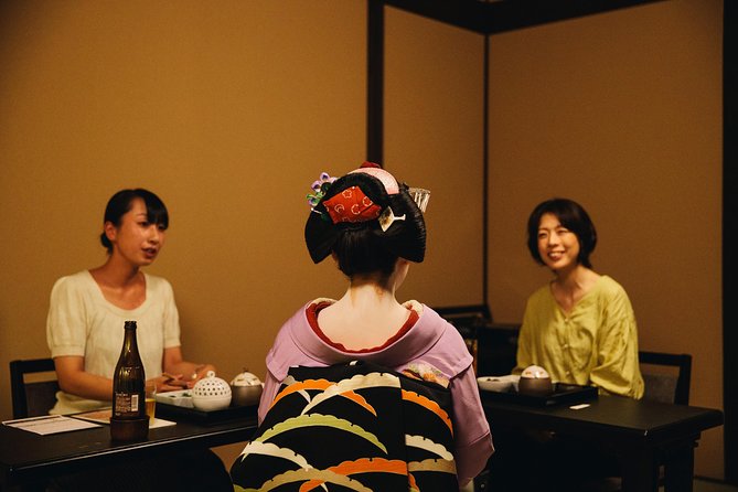 Traditional Kaiseki Dinner With Geisha Entertainment, Kyoto - Key Points