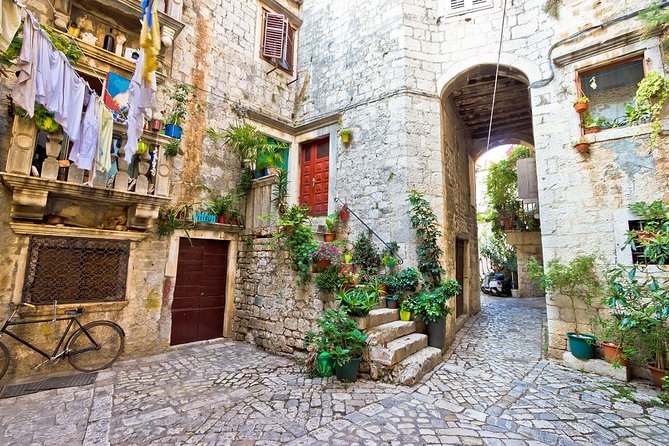 Trogir Old City Walking Tour - Just The Basics