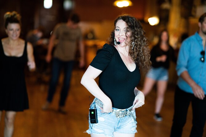 1-Hour Nashville Line Dancing Class - Key Points