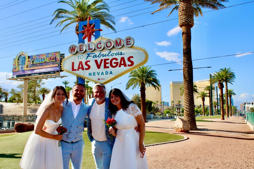 1.5 Hr Las Vegas Strip Limo Tour With Champagne and Photos - Tour Details