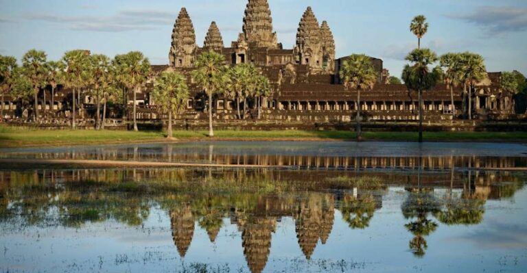 1 Day Private Group of Angkor Wat Tour With Tuk Tuk Only