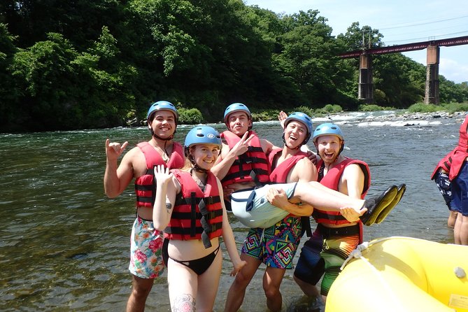 10:30 Local Gathering and Rafting Tour Half Day (3 Hours)