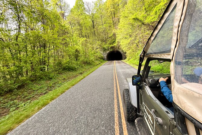 2.5-Hour Blue Ridge Parkway Guided Jeep Tour - Tour Overview