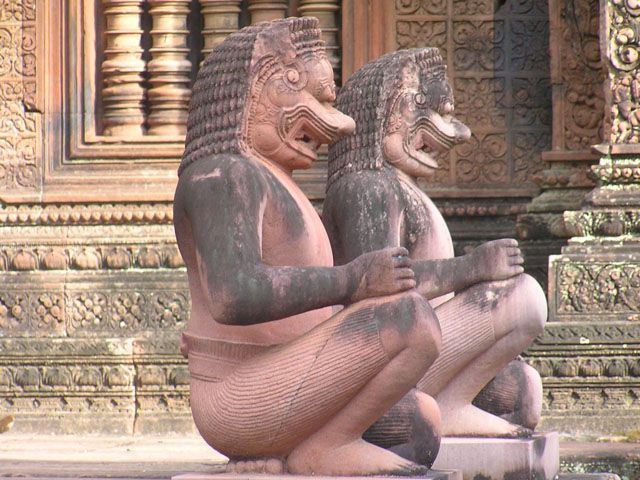 2-Day Tour Angkor Ta Prohm, Tonle Sap Lake, and Banteay Srey