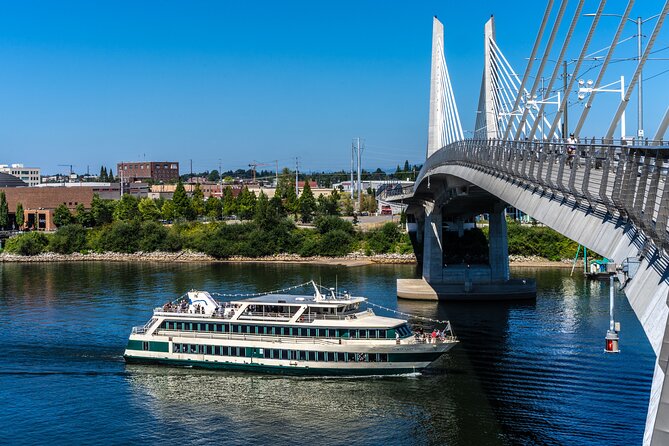 2-hour Champagne Brunch Cruise on Willamette River