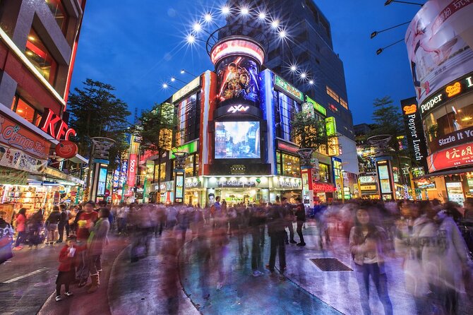 2-Hour Private Ximending Area Walking Tour