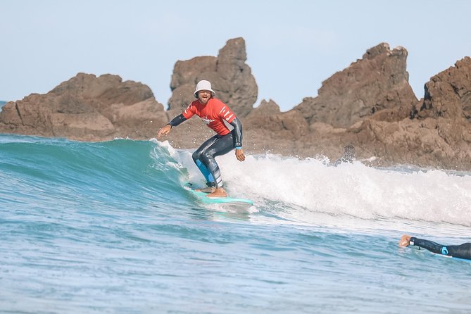 2 Hour Surf Lesson – Te Arai Beach