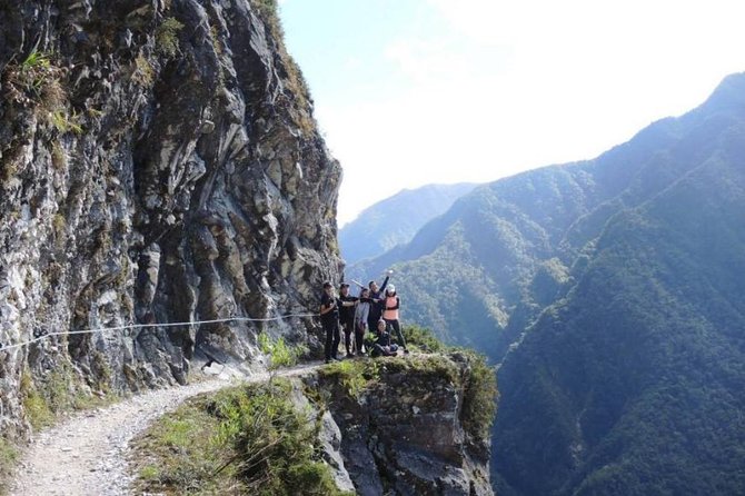 3-Day Private Hiking Tour in Taroko Gorge