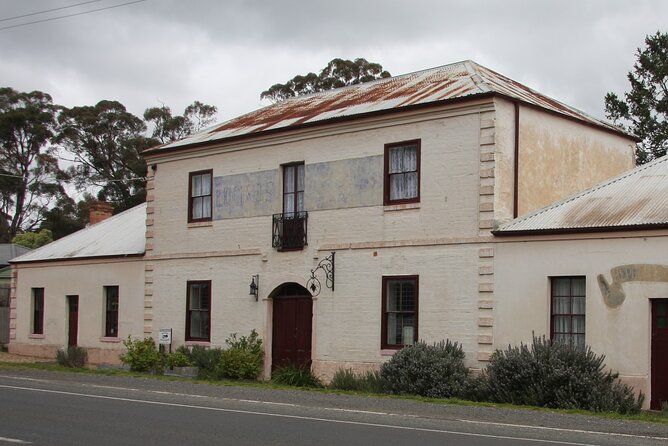 Alices Journeys Walking Tours of Daylesford 1.45pm FRI 9.45am SAT - Tour Highlights