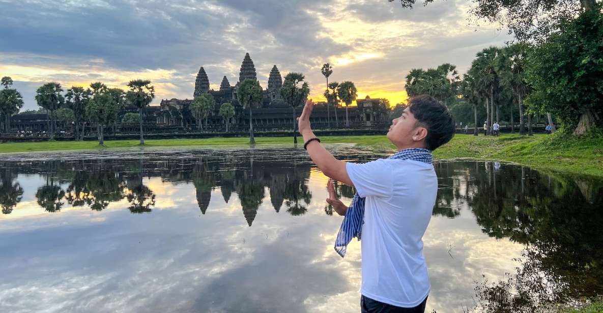 Angkor Wat Private Sunrise Guided Tour and Banteay Srei - Tour Overview